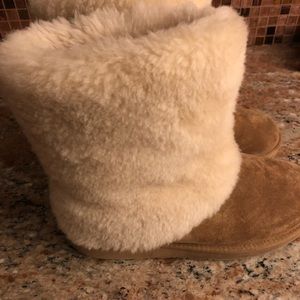 Uggs Cuff Boots size 9